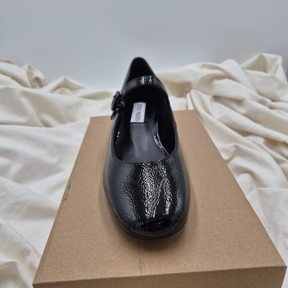 Steve Madden Shoes - NEW Steve Madden Cyndie Mary jane top strap heels black patent Women's size 7.5